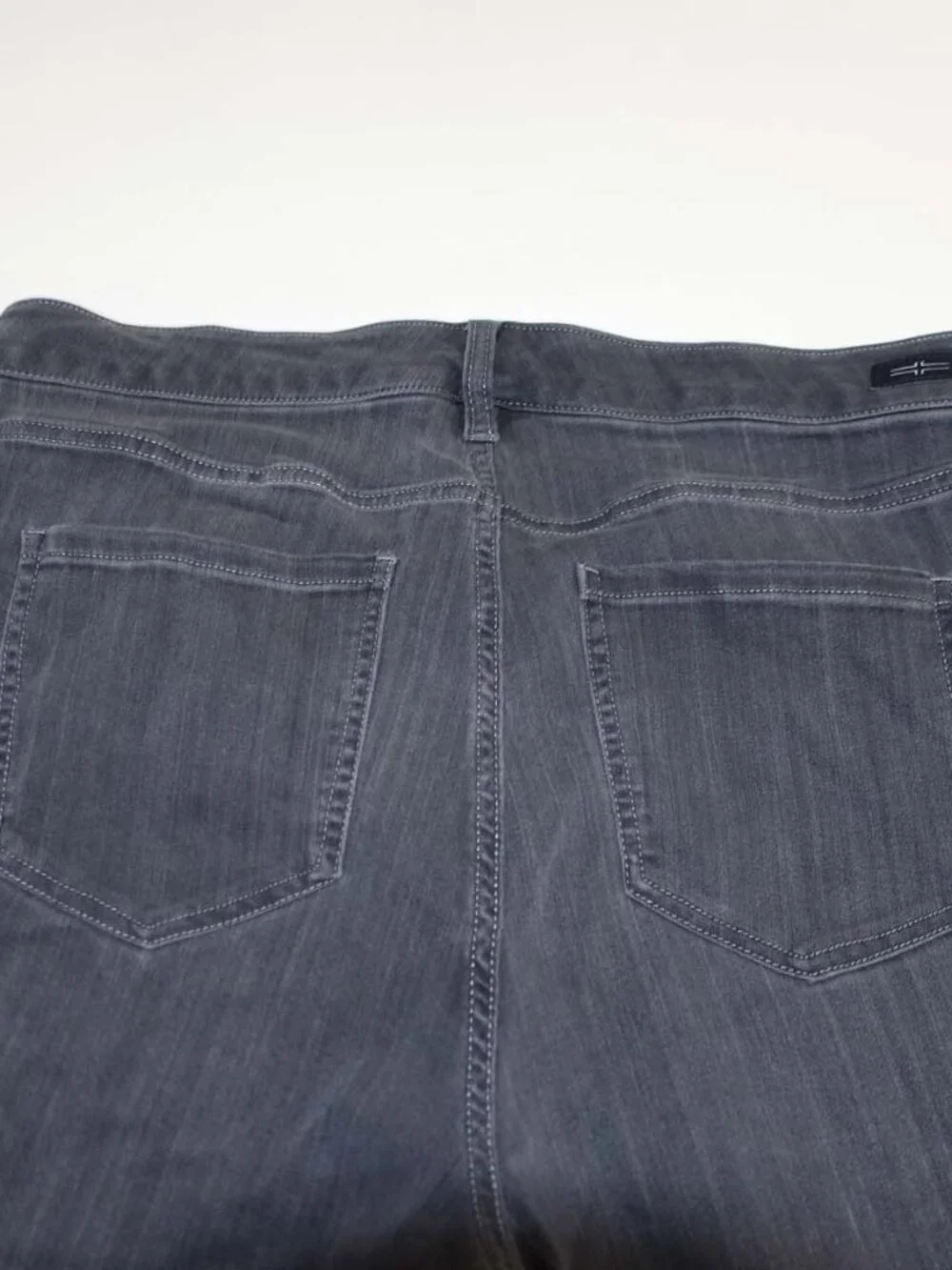 Liverpool Women's Abby Ankle Skinny Jeans Size 18W Gray Mid Rise Stretch Denim